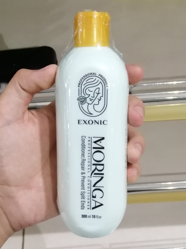 نرم کننده موی سر حاوی روغن مورینگا EXONIC